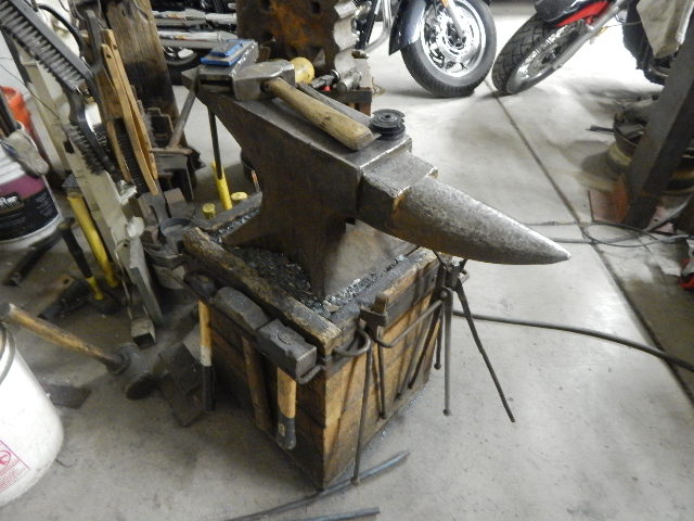 Show us your anvil stand. - The Iron Forge Fire Blackmithing Forum.