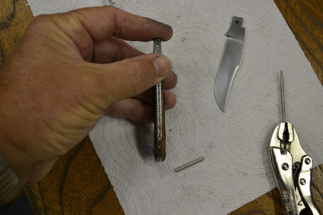 Quickly Sharpen a Knifewith a Dremel! : 4 Steps - Instructables