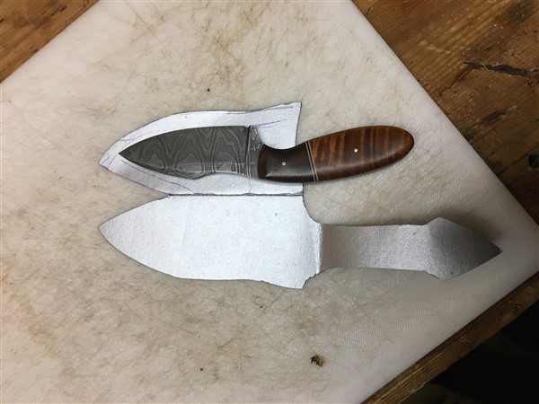 Leather Dye Rubbing Off - Sheaths and Leatherwork - Bladesmith's Forum Board